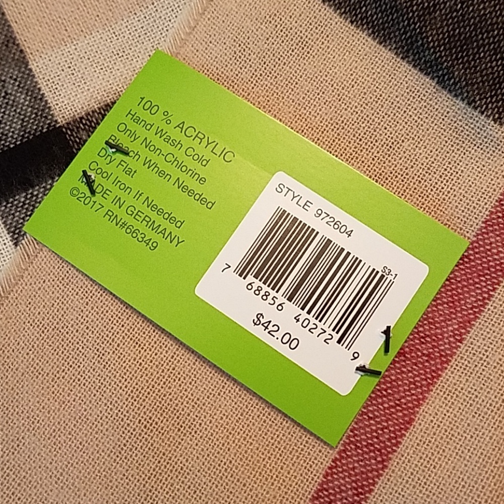 🎁 Soft Plaid Men's Scarf, NWT Great Gift! 🛍 - Picture 4 of 5